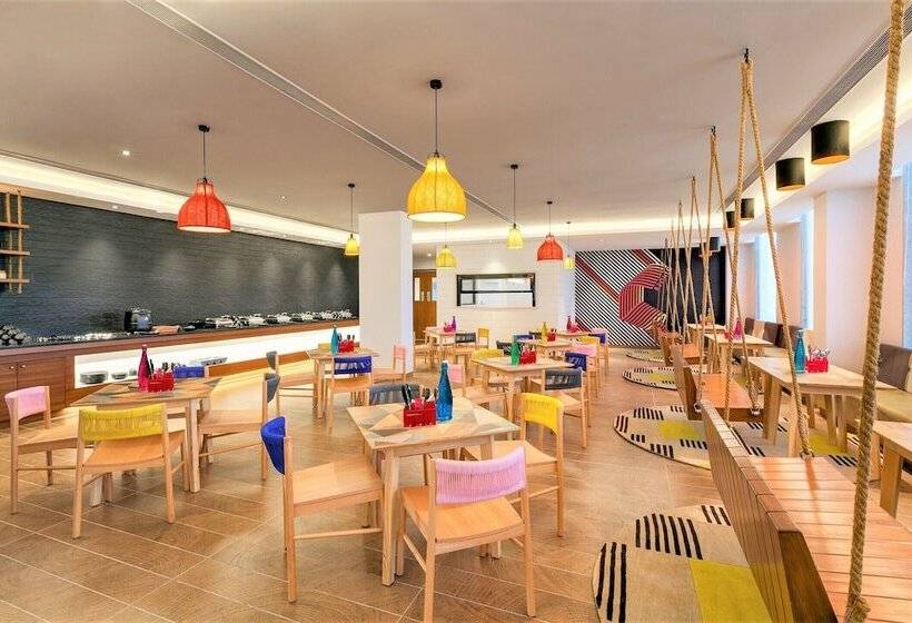 Отель Ginger Sanand