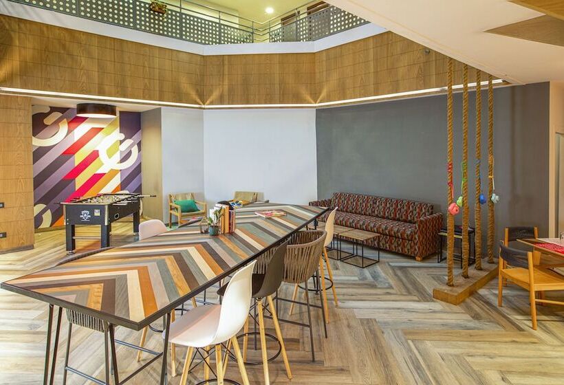 호텔 Ginger Sanand