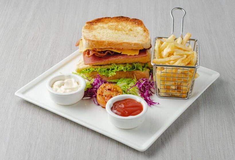 هتل Parkinn By Radisson Iloilo