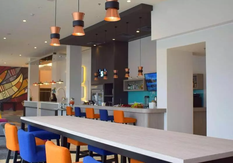 ホテル Parkinn By Radisson Iloilo