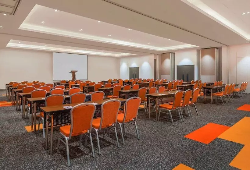 ホテル Parkinn By Radisson Iloilo