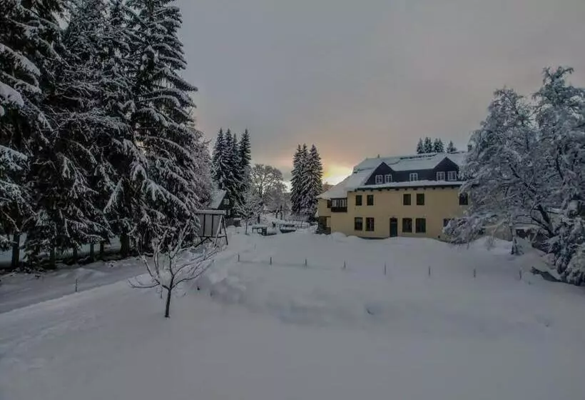 Hotelli Penzion Bílá Voda