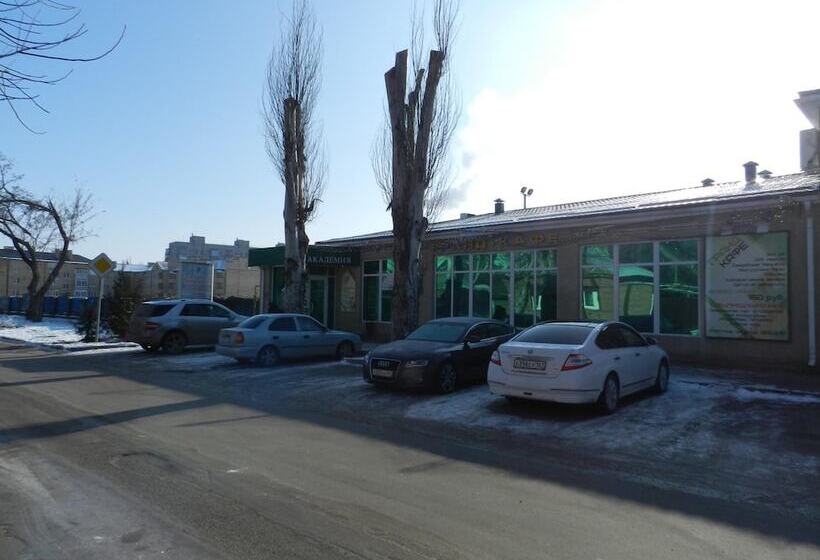 호텔 Tennis Academy