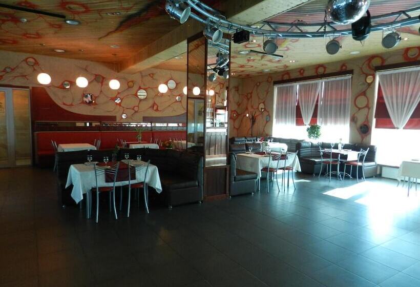 호텔 Tennis Academy