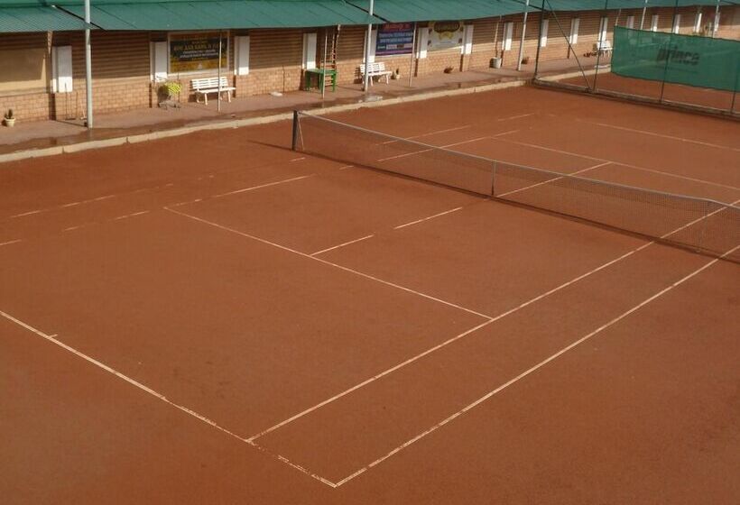 호텔 Tennis Academy