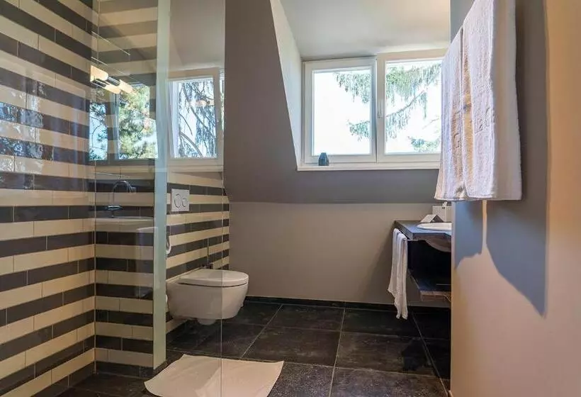 Hotelli Villa Glanzstoff