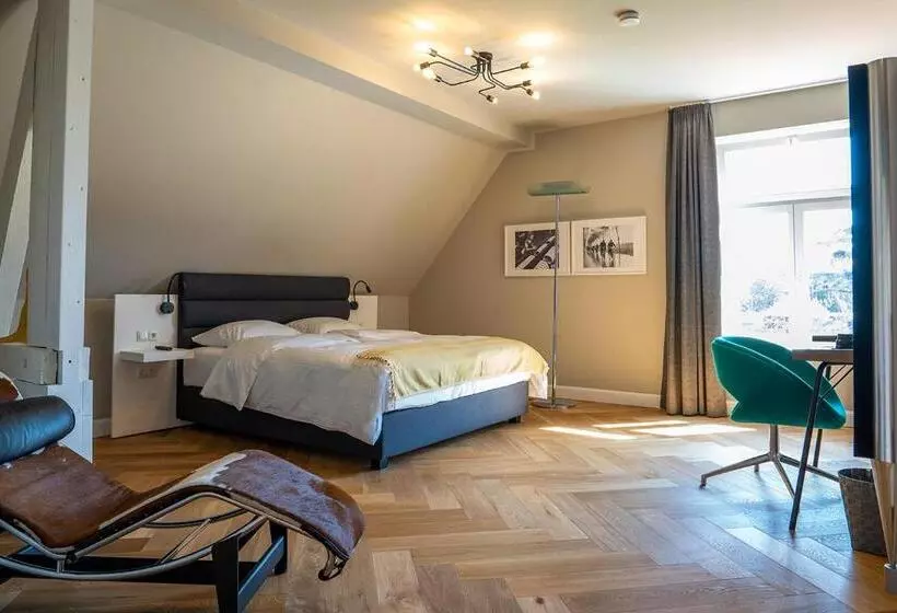 Hotelli Villa Glanzstoff