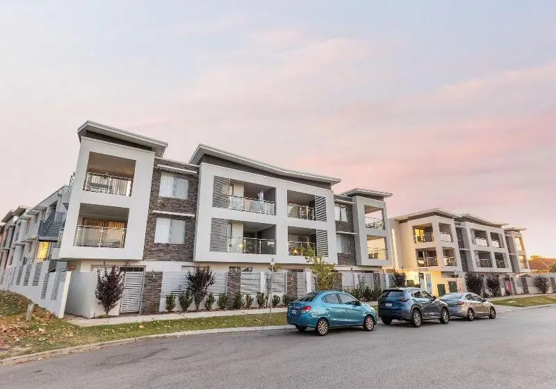 Lakeview Suites - Rockingham