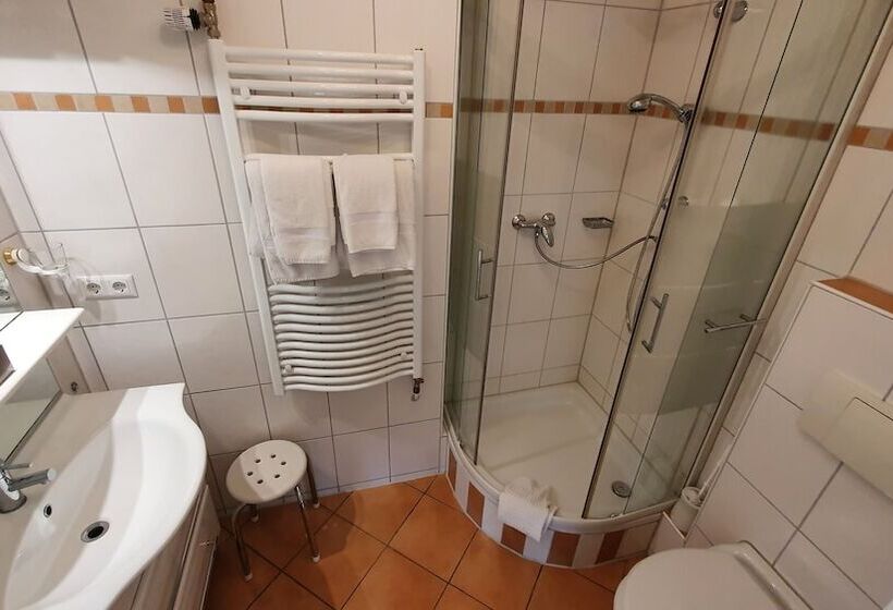 Casa Cristina  Kurpension Und Appartements