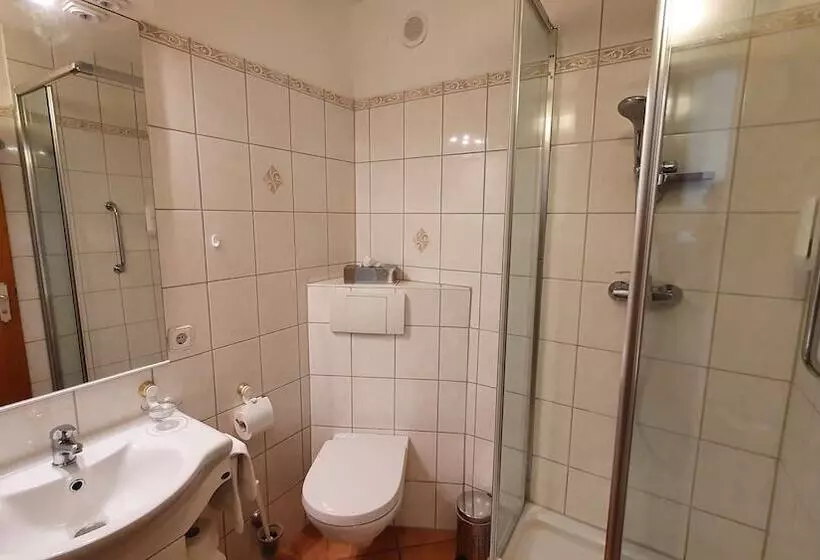 Casa Cristina  Kurpension Und Appartements