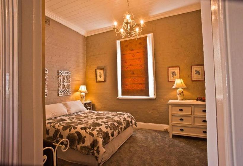 Willowgate Hall Luxury Hosted B&b