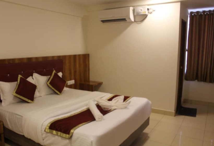 هتل Ak International Rooms