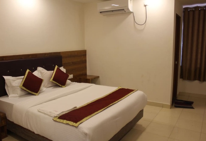 هتل Ak International Rooms