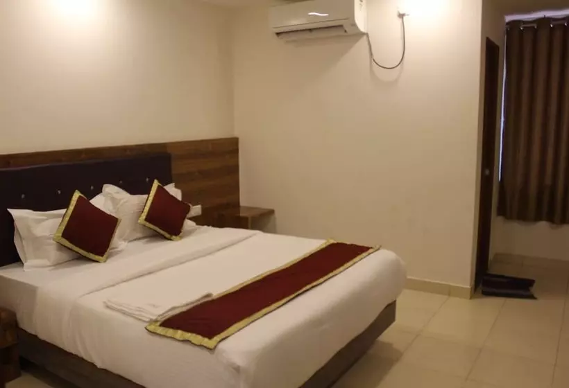 Hotelli Ak International Rooms