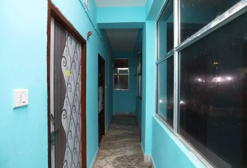 ホテル Eshan Guest House By Oyo Rooms
