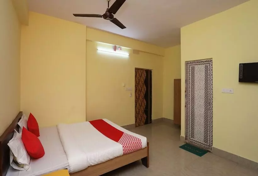 ホテル Eshan Guest House By Oyo Rooms