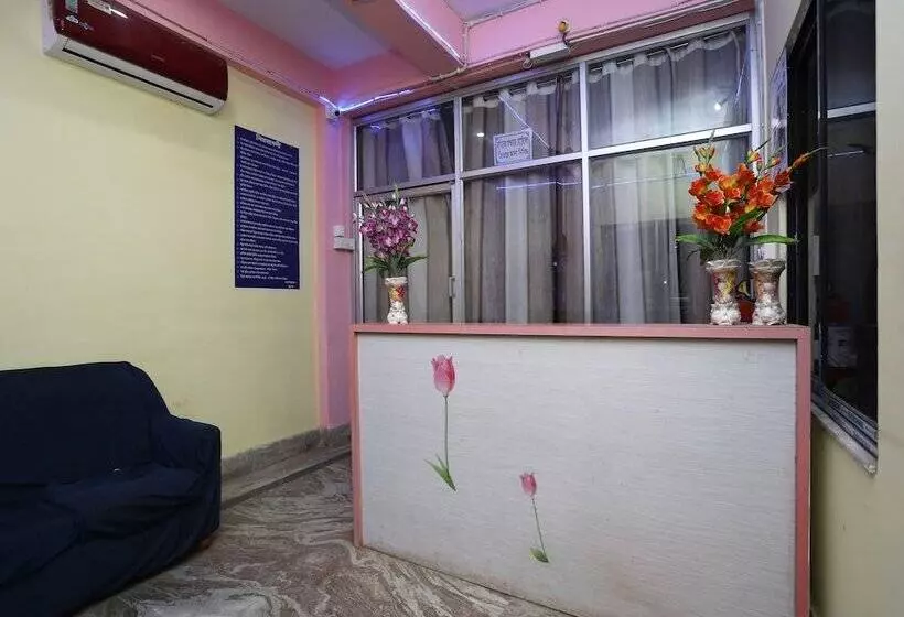 ホテル Eshan Guest House By Oyo Rooms