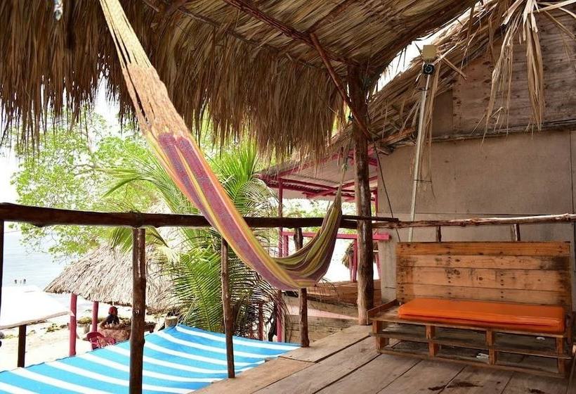 فندق Hostal El Encanto De Los Corales