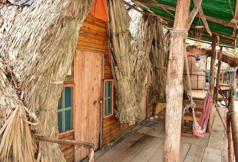 فندق Hostal El Encanto De Los Corales