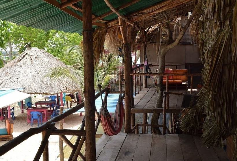 فندق Hostal El Encanto De Los Corales