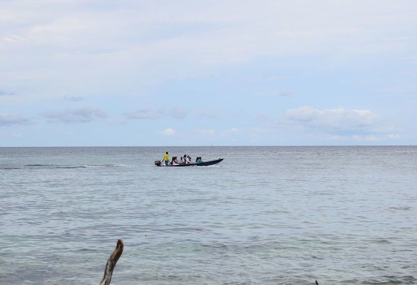 فندق Hostal El Encanto De Los Corales