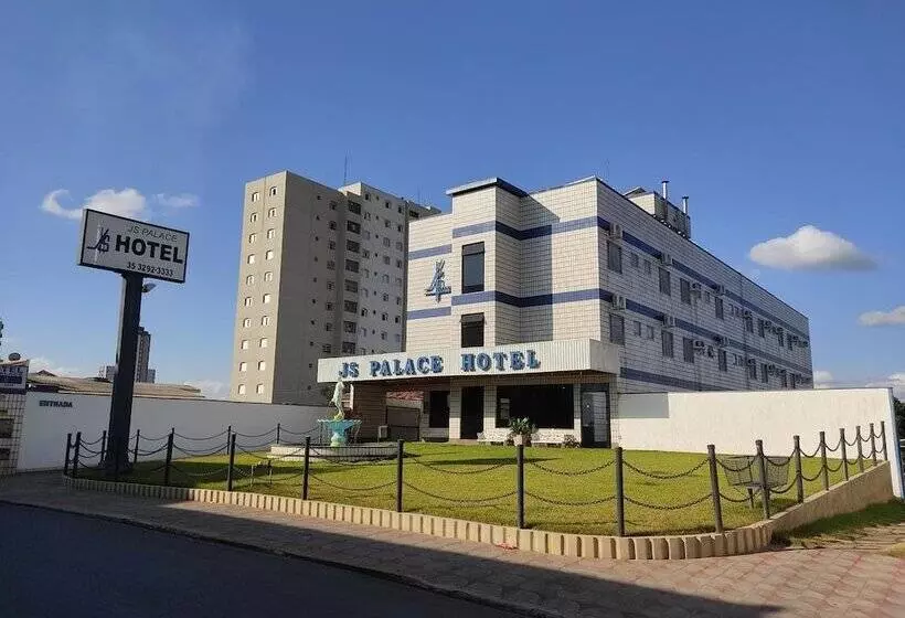 Hotelli Js Palace