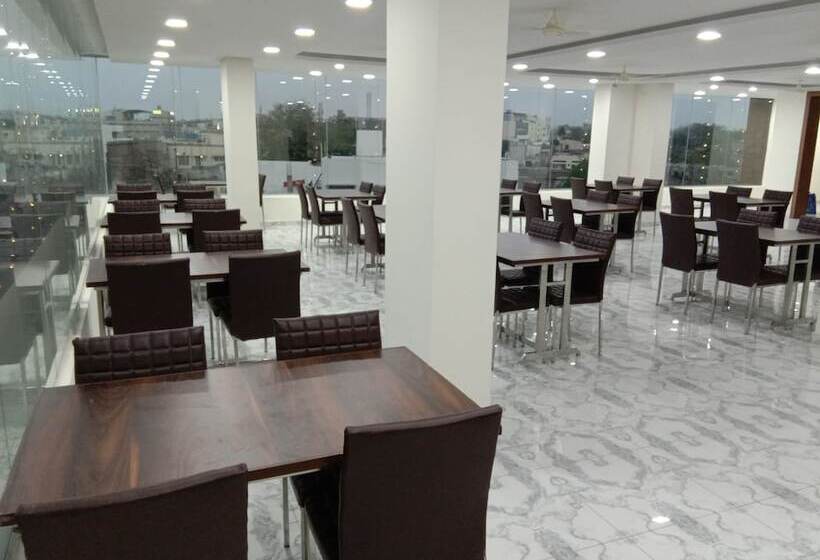 فندق Karavali Residency