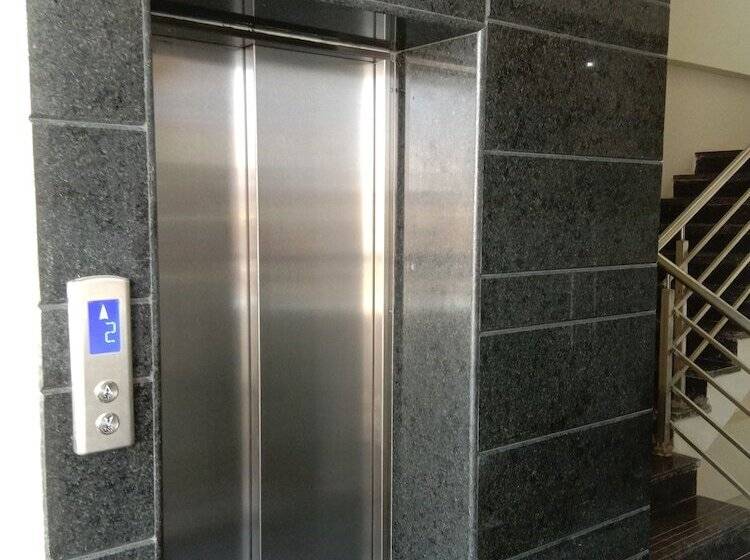 فندق Karavali Residency