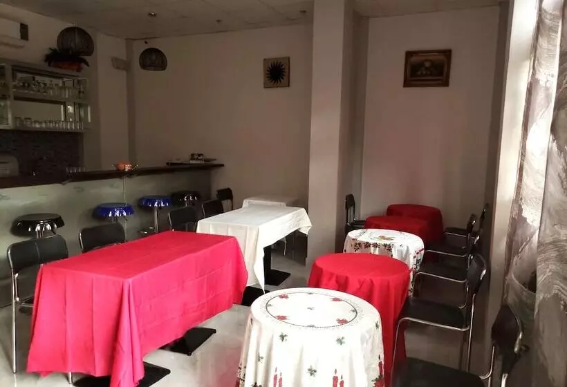 هتل Les Fleurettes