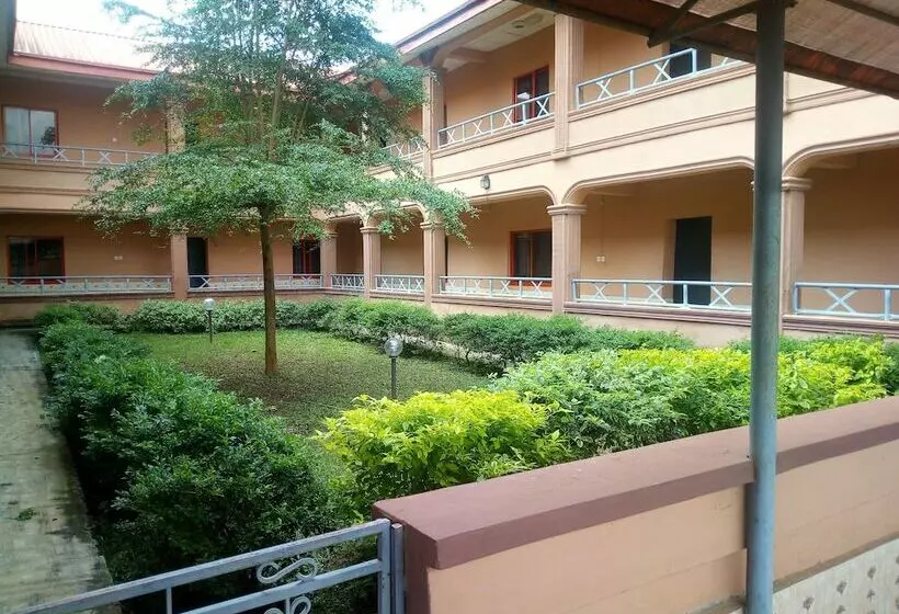 هتل Magreth Event Centre &