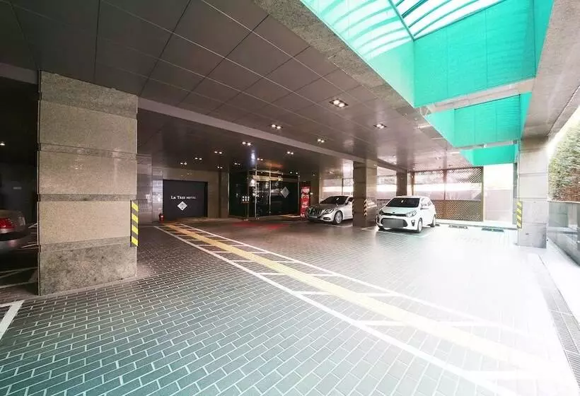 Hotelli Uijeongbu La Tree