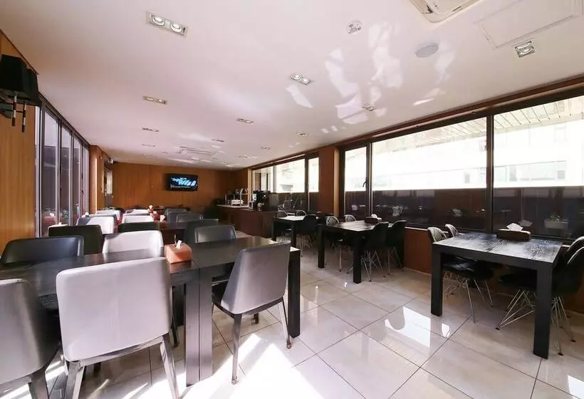 Hotelli Uijeongbu La Tree