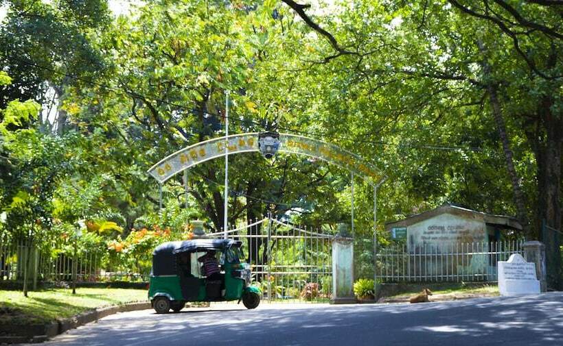 פנסיון Lake Corner Inn