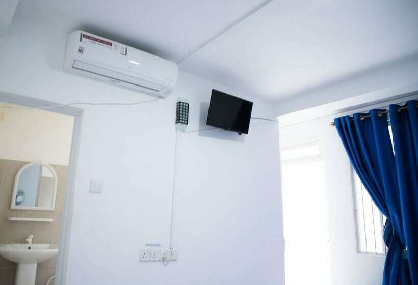 פנסיון Lake Corner Inn