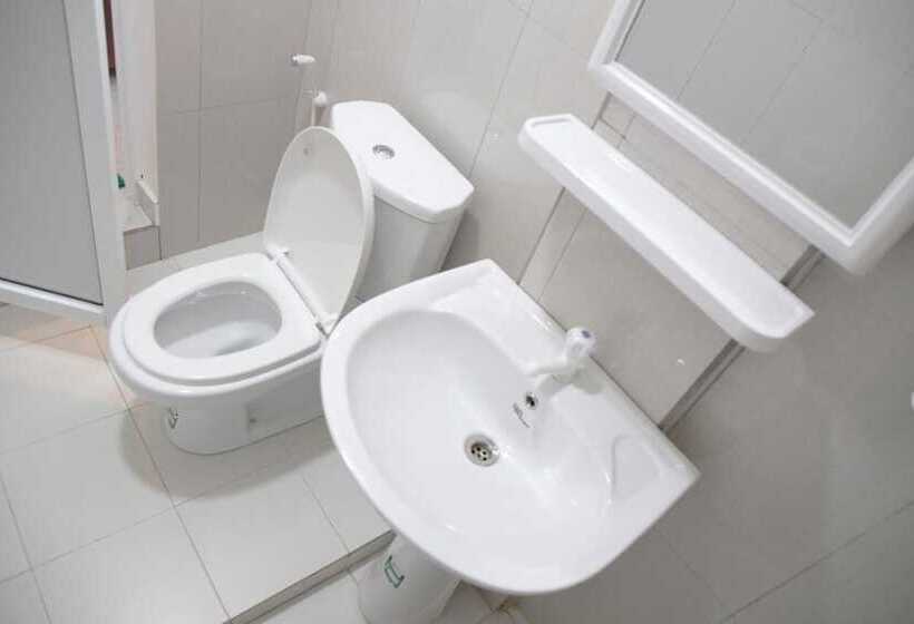 פנסיון Lake Corner Inn