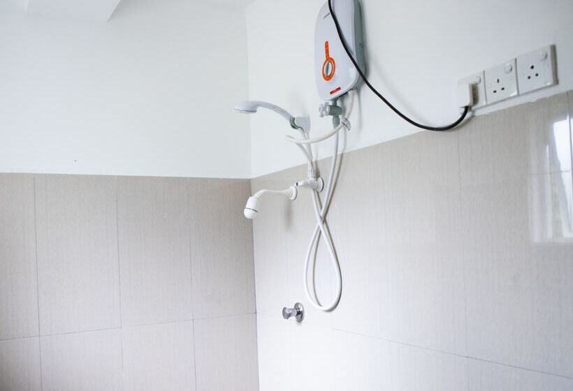 פנסיון Lake Corner Inn