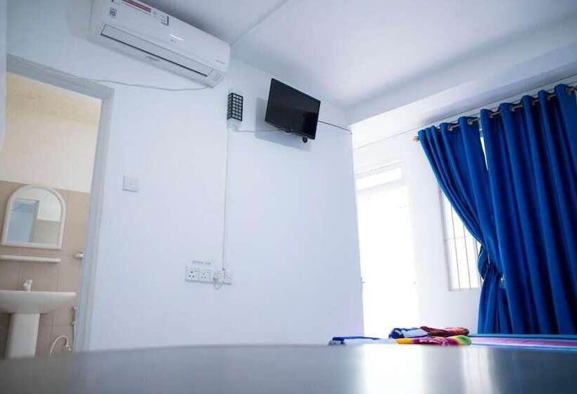 פנסיון Lake Corner Inn