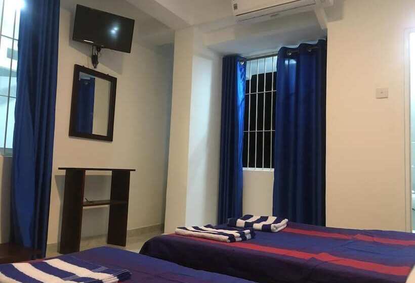 פנסיון Lake Corner Inn