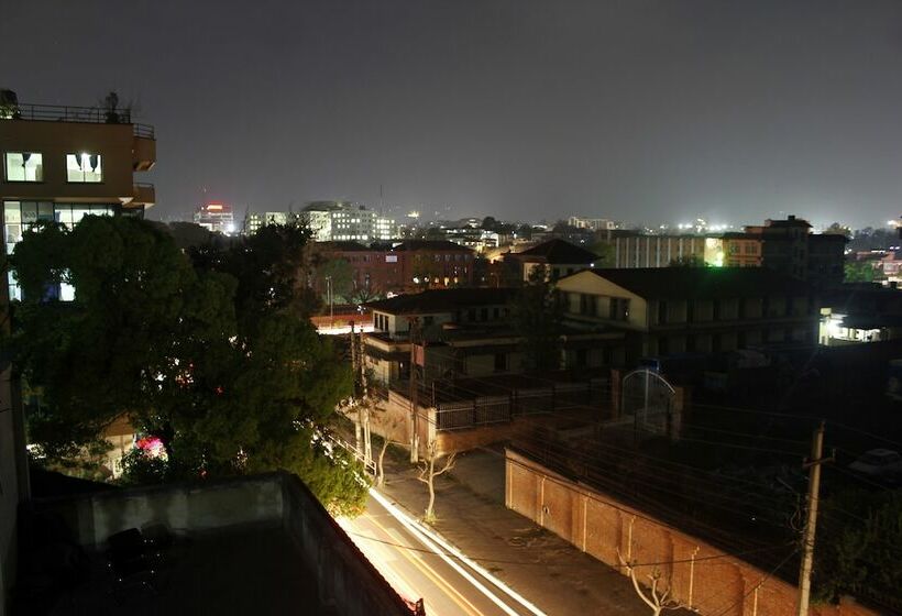 پانسیون Space A