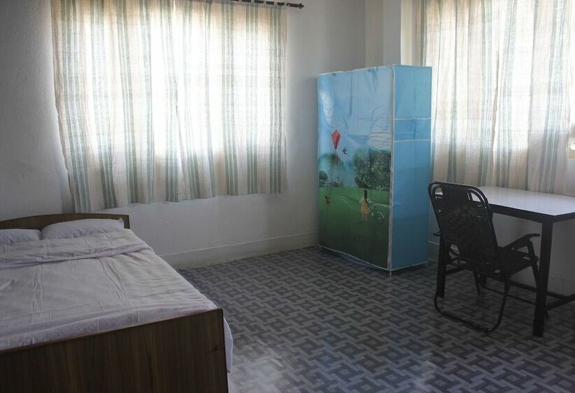 پانسیون Space A