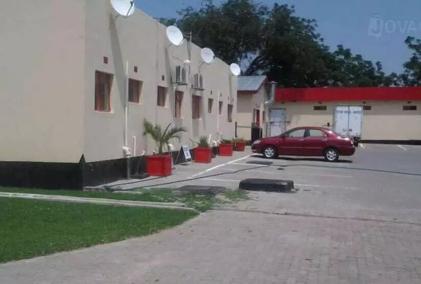 Tshesebe Stopover Motel