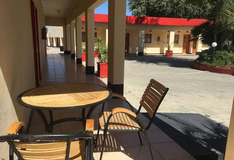 Tshesebe Stopover Motel