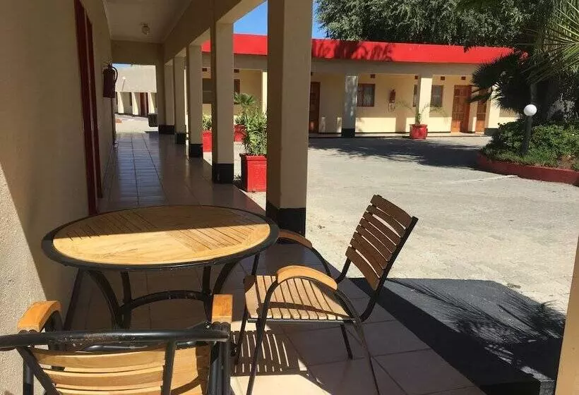 Tshesebe Stopover Motel