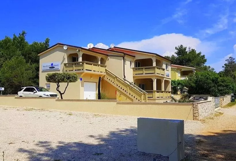 Apartments Laguna