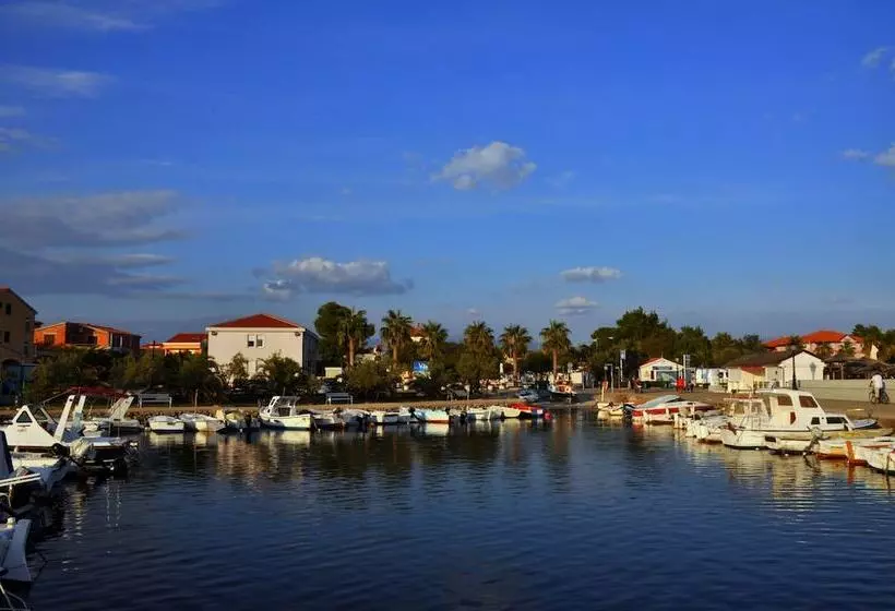 Apartments Laguna