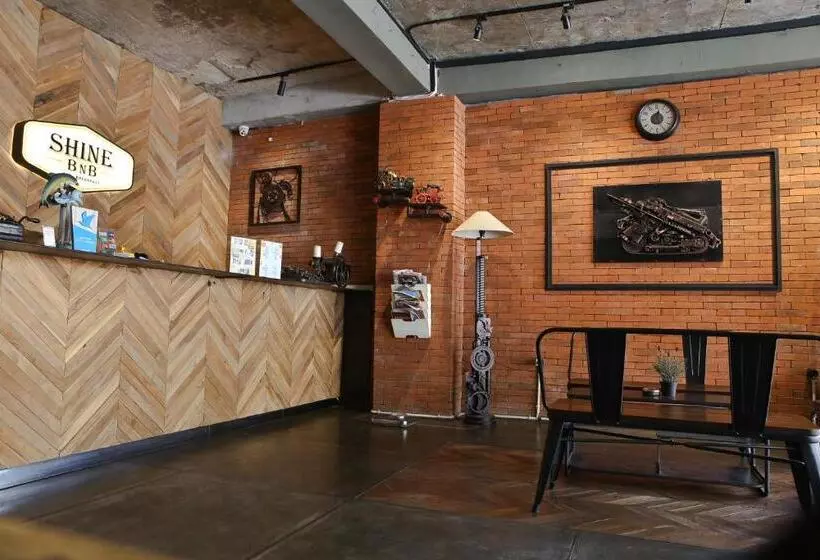 Bed and Breakfast Shine Bnb