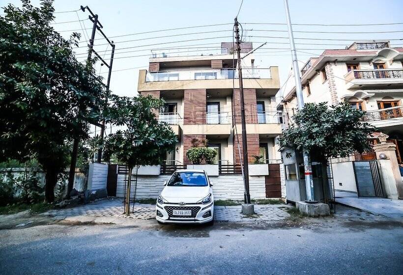 בית מלון כפרי Capital O 928 Villa@43