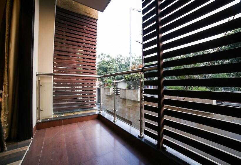 בית מלון כפרי Capital O 928 Villa@43