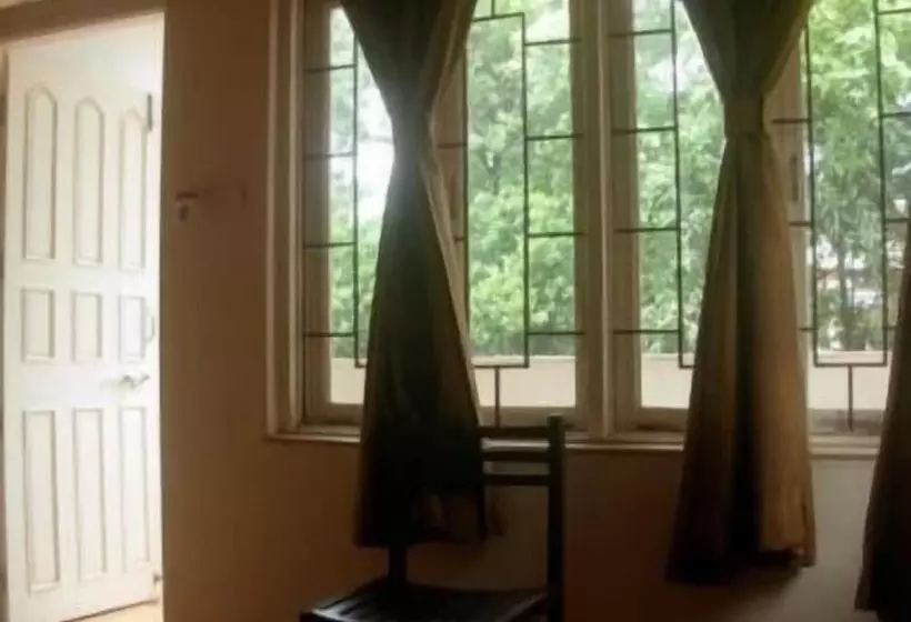 ホテル Durvankur