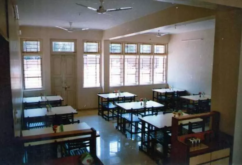 ホテル Durvankur